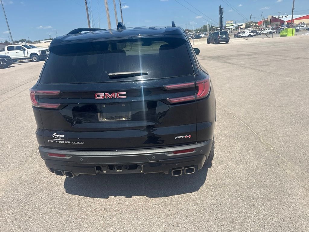 2024 GMC Acadia AT4