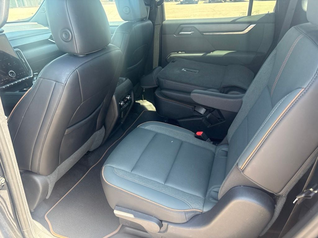 2024 GMC Acadia AT4