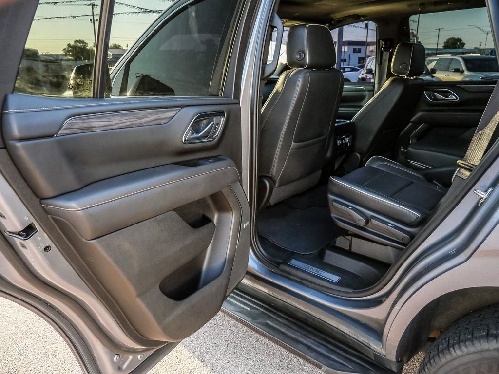 2022 GMC Yukon SLT