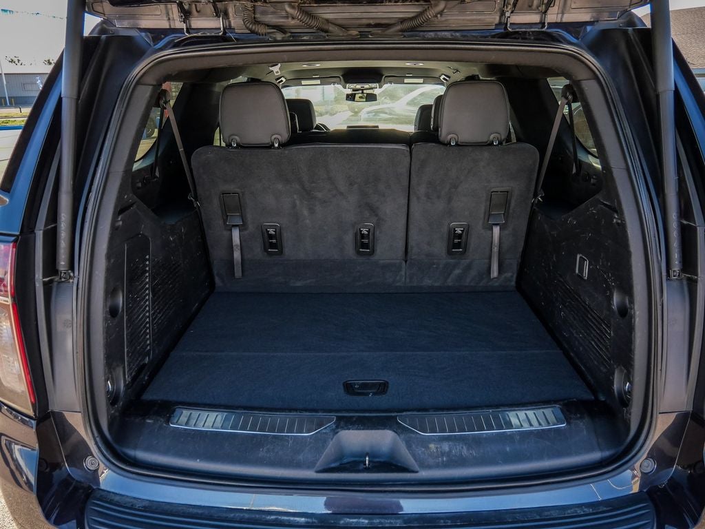 2023 Chevrolet Suburban RST