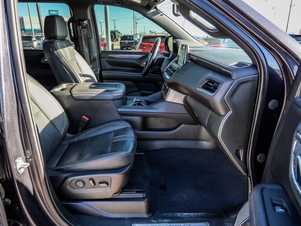 2023 Chevrolet Suburban RST