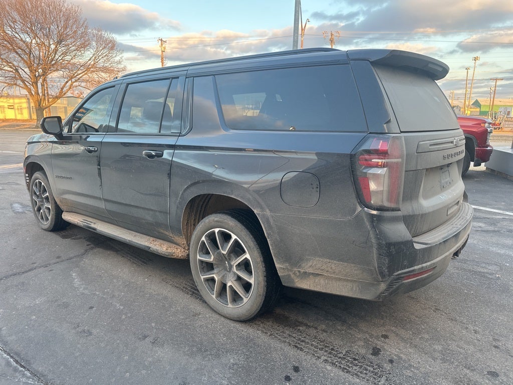 2023 Chevrolet Suburban RST