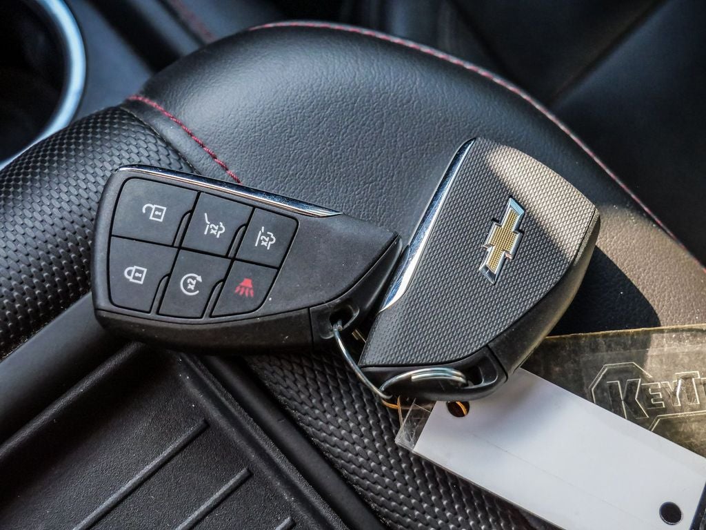 2023 Chevrolet Suburban RST