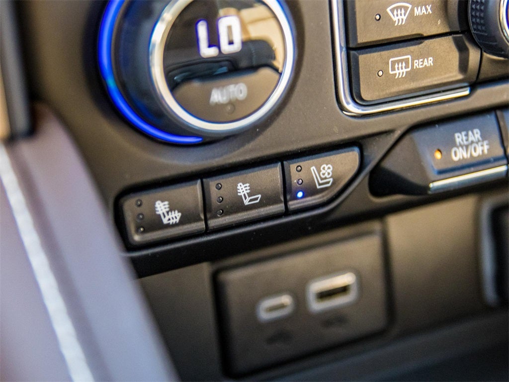 2024 Chevrolet Suburban High Country