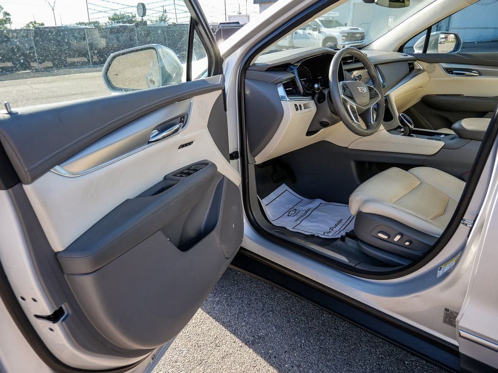 2017 Cadillac XT5 Luxury