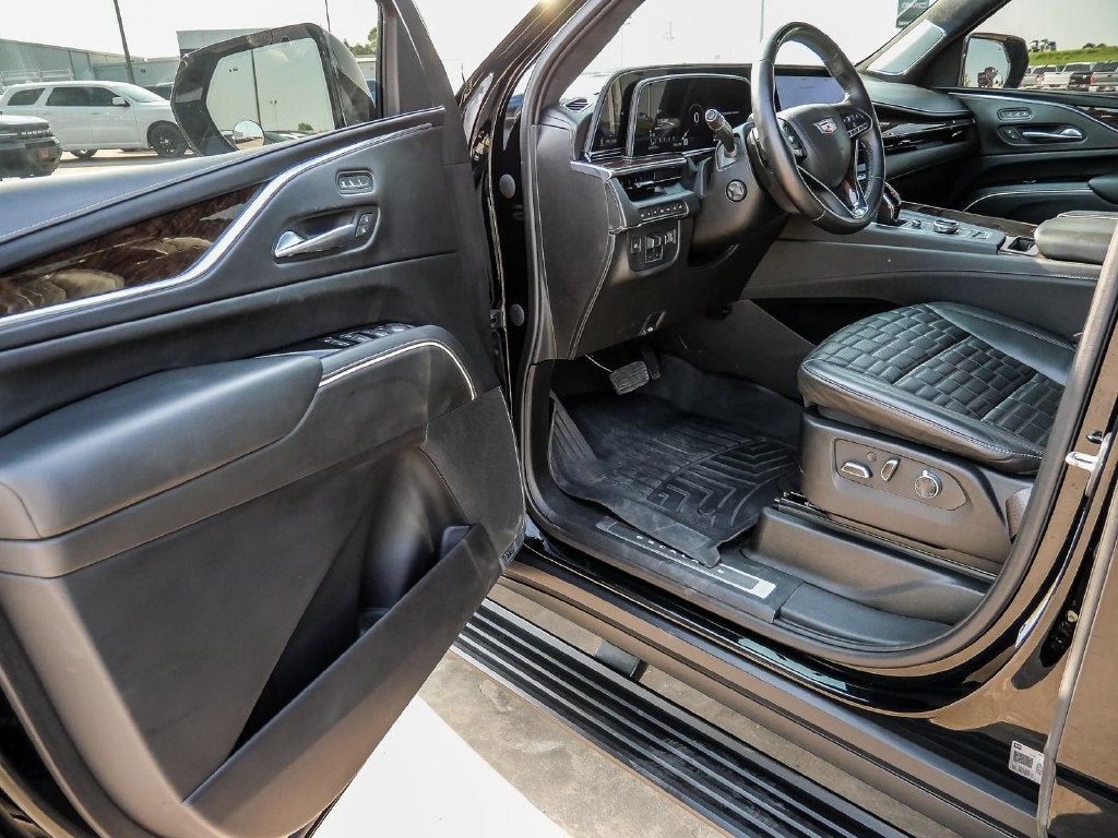 2023 Cadillac Escalade Premium Luxury Platinum