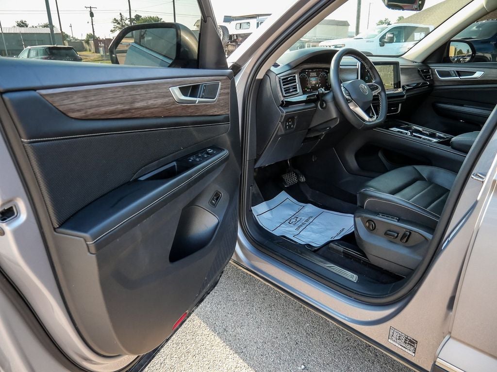 2024 Volkswagen Atlas 2.0T SEL
