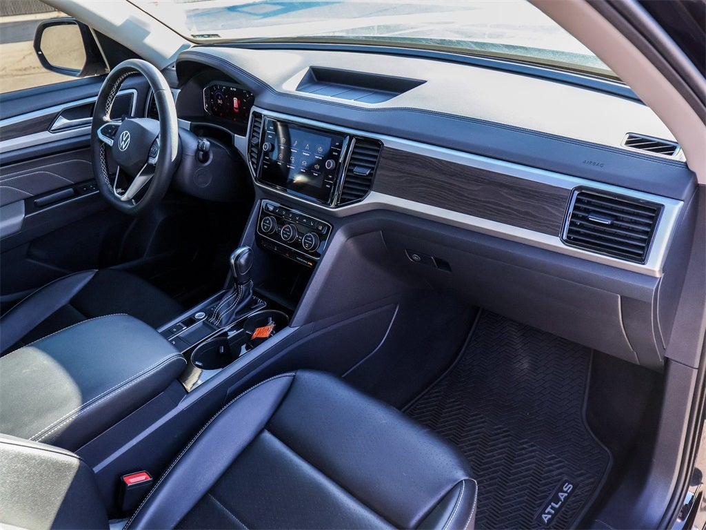 2022 Volkswagen Atlas 3.6L V6 SE w/Technology