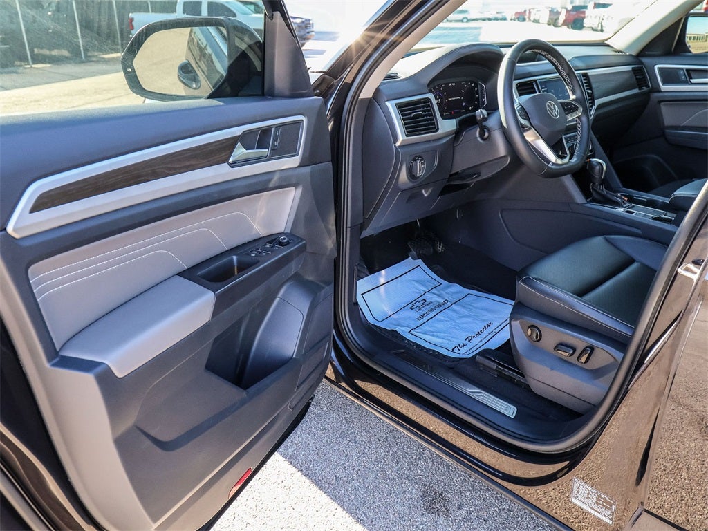 2022 Volkswagen Atlas 3.6L V6 SE w/Technology