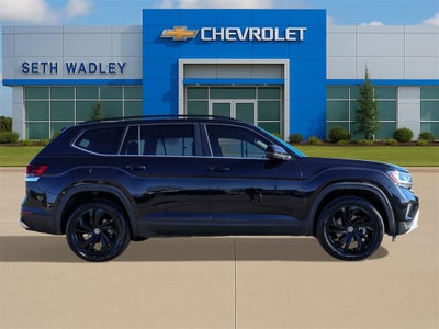 2022 Volkswagen Atlas 3.6L V6 SE w/Technology