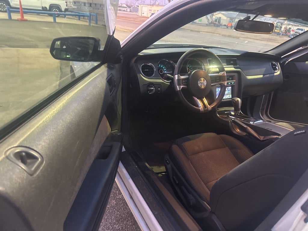 2014 Ford Mustang V6