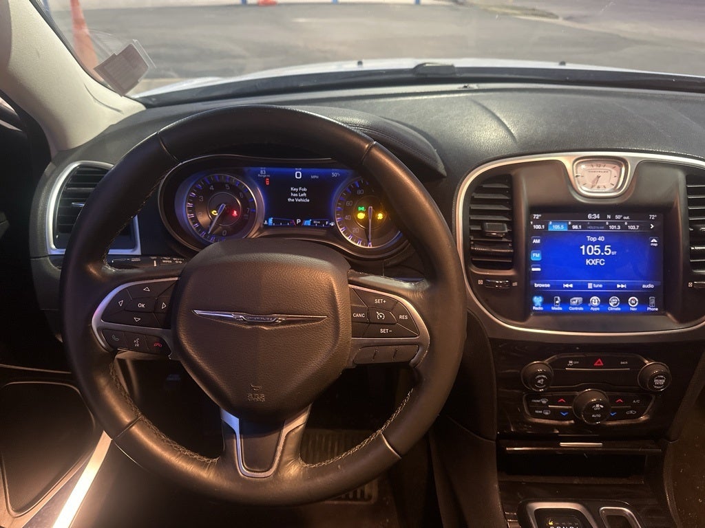 2015 Chrysler 300 Limited