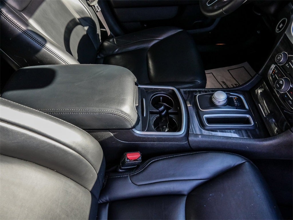 2022 Chrysler 300 Touring