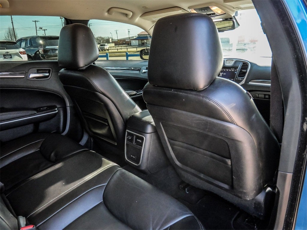 2022 Chrysler 300 Touring