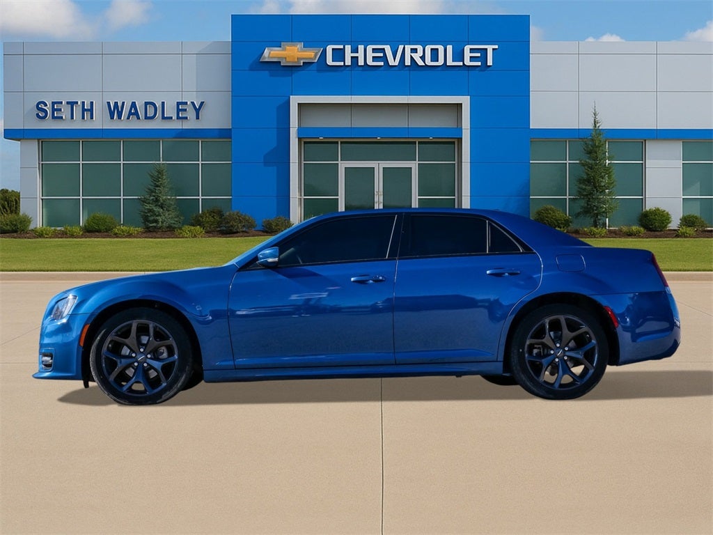 2022 Chrysler 300 Touring