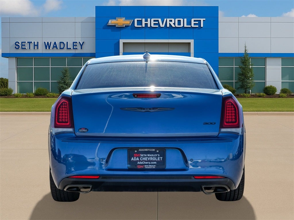 2022 Chrysler 300 Touring