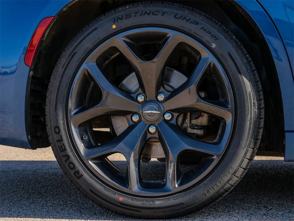 2022 Chrysler 300 Touring