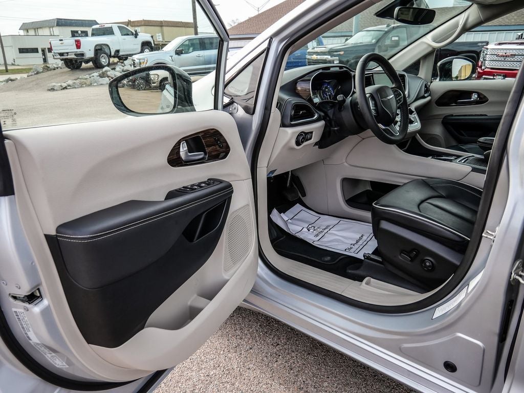2024 Chrysler Pacifica Limited