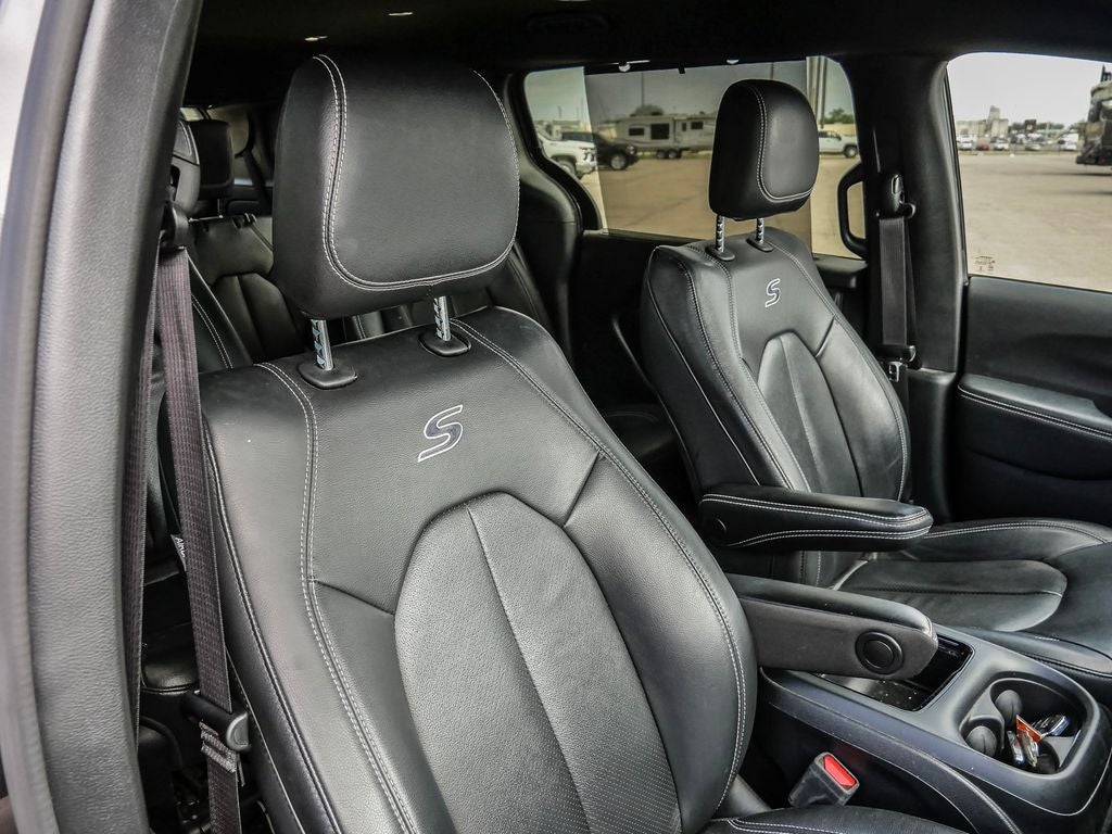 2021 Chrysler Pacifica Hybrid Touring L