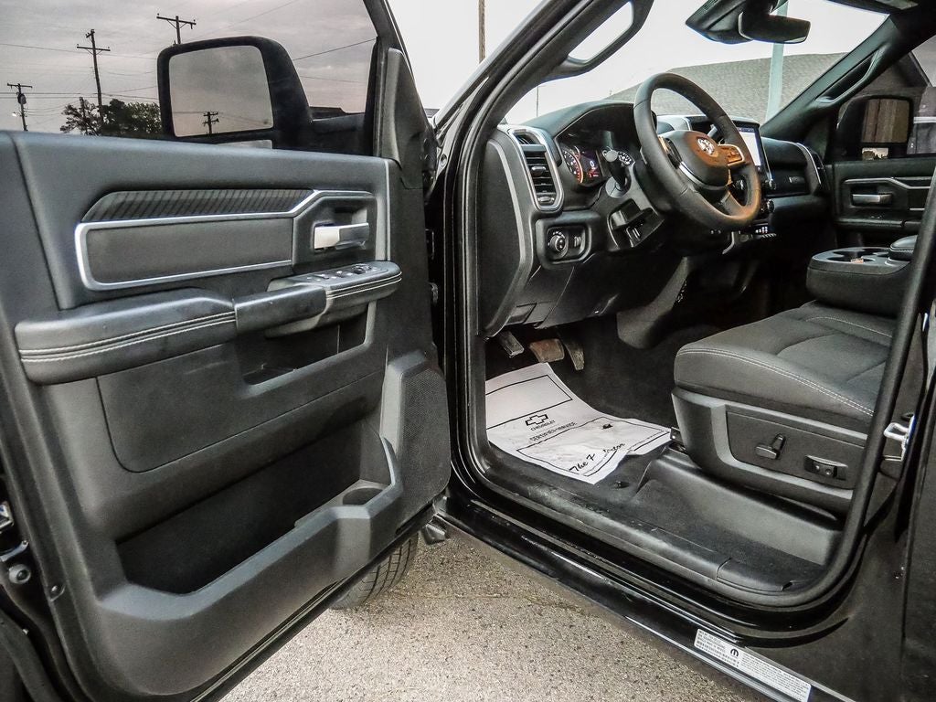 2025 RAM 3500 Big Horn DRW