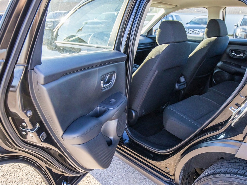 2025 Honda HR-V LX