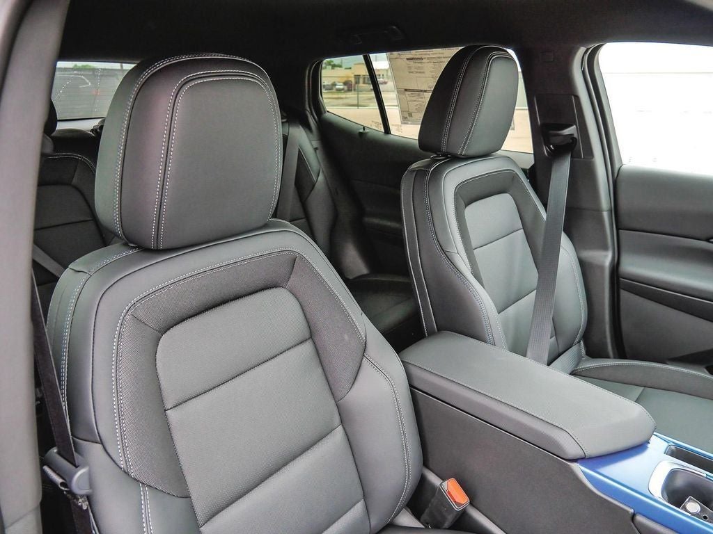 2024 Chevrolet Equinox EV LT