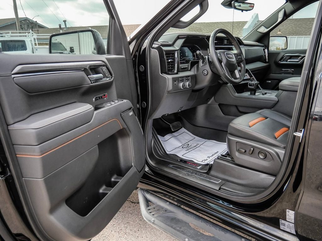 2025 GMC Sierra 1500 AT4