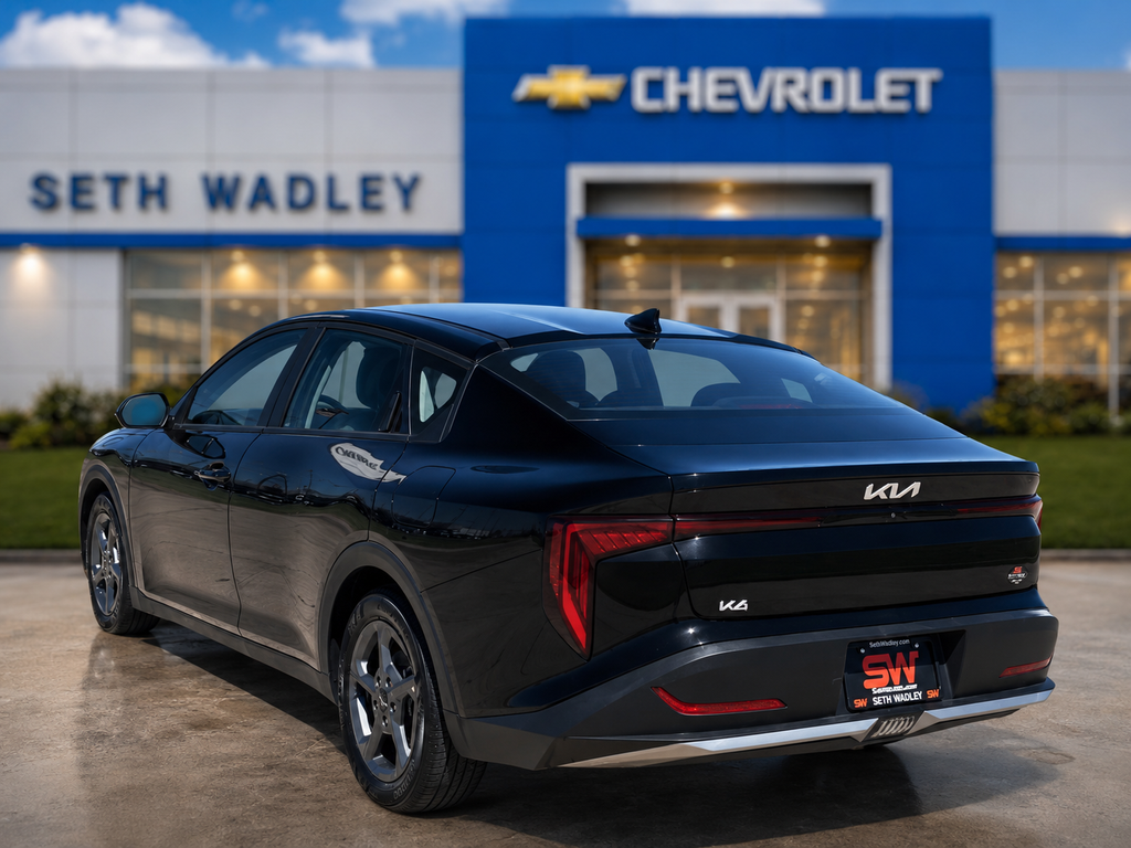 2025 Kia K4 LXS