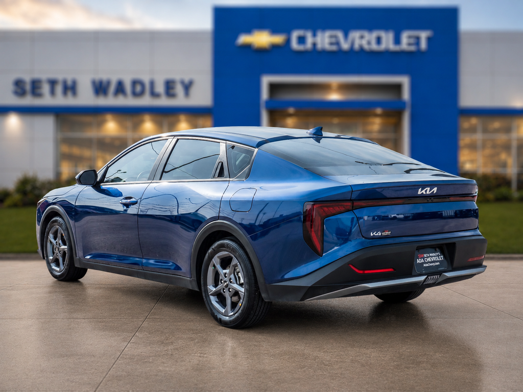 2025 Kia K4 LXS