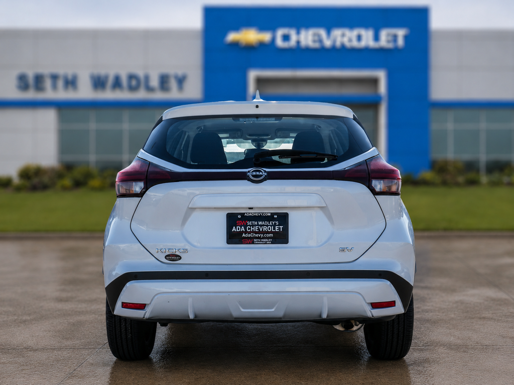 2023 Nissan Kicks SV