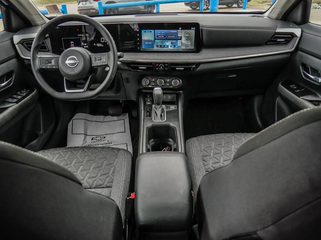 2025 Nissan Kicks SV