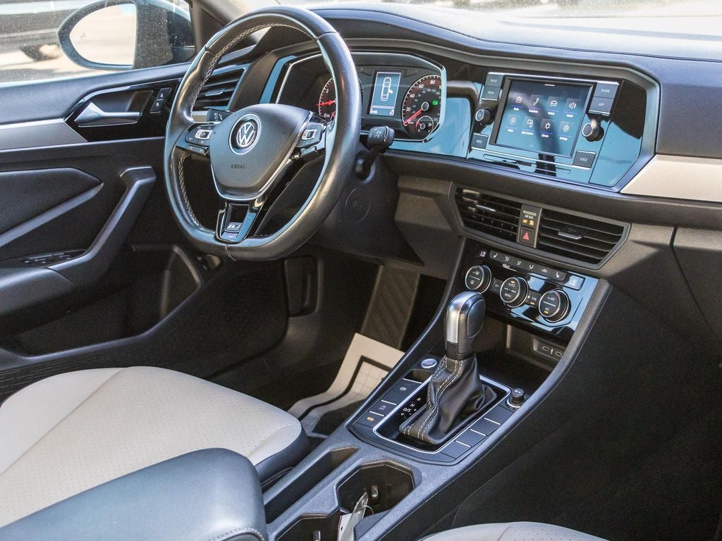 2020 Volkswagen Jetta R-Line