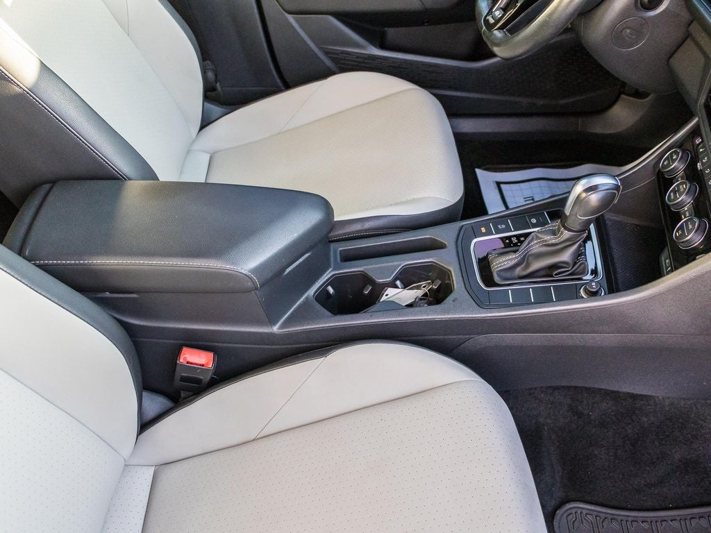 2020 Volkswagen Jetta R-Line