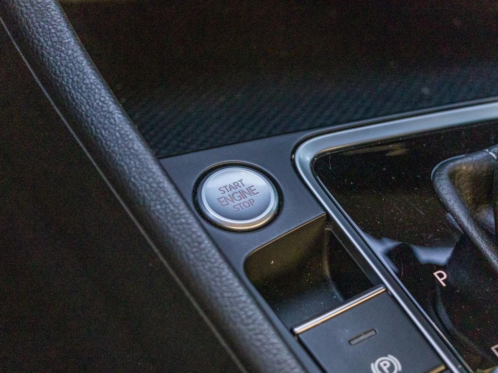 2020 Volkswagen Jetta R-Line