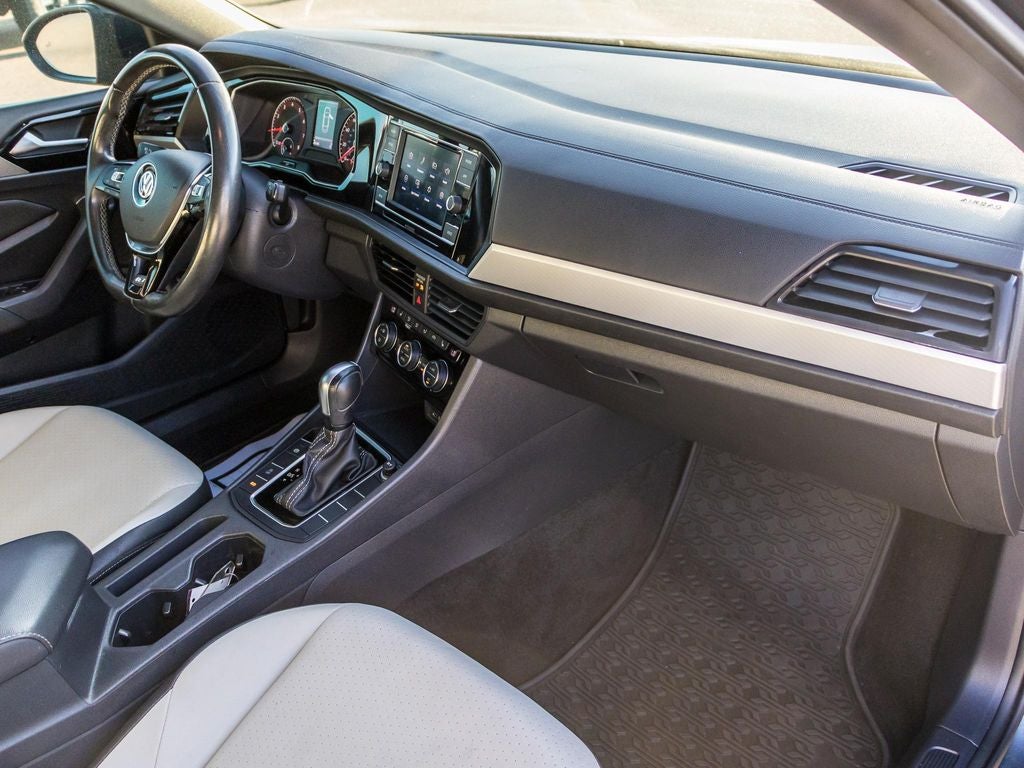 2020 Volkswagen Jetta R-Line
