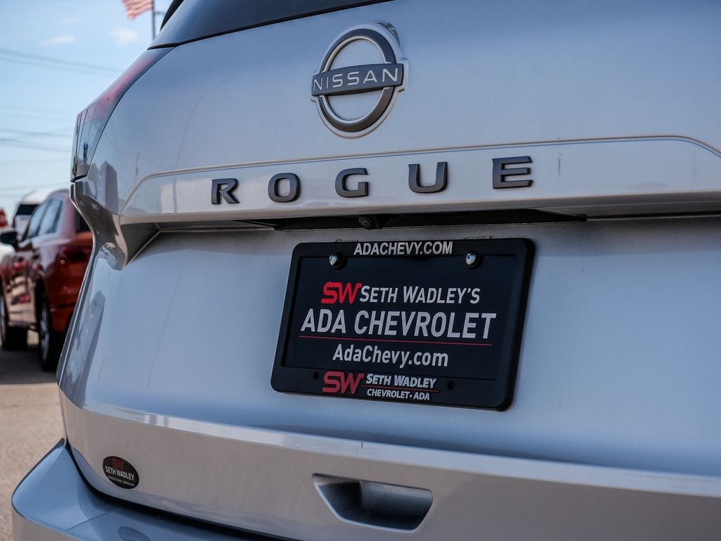 2025 Nissan Rogue SV