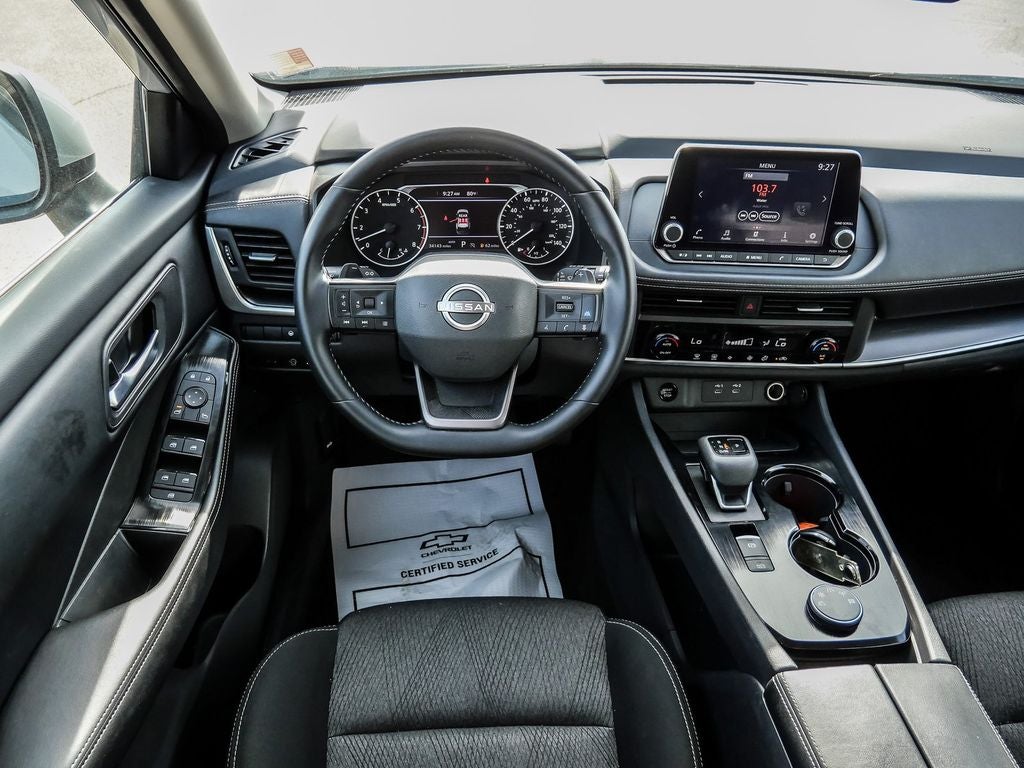2025 Nissan Rogue SV