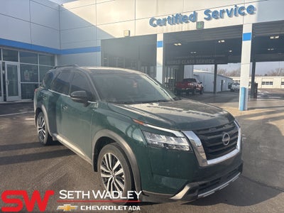 2024 Nissan Pathfinder Platinum