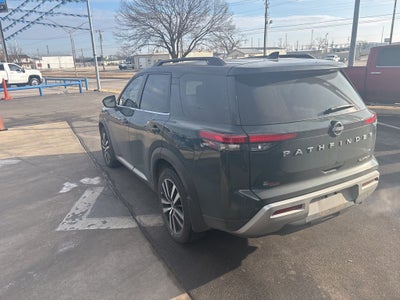 2024 Nissan Pathfinder Platinum