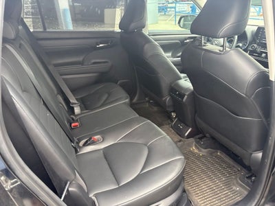 2020 Toyota Highlander Hybrid XLE