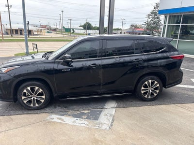 2020 Toyota Highlander Hybrid XLE