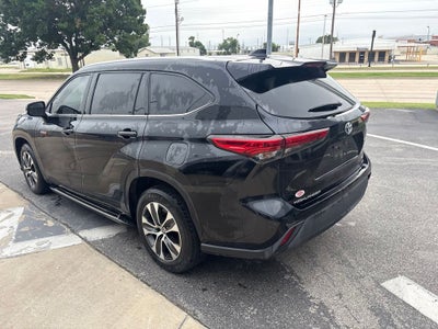 2020 Toyota Highlander Hybrid XLE