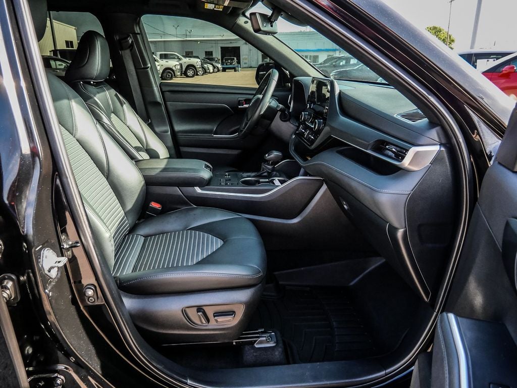 2024 Toyota Highlander XSE