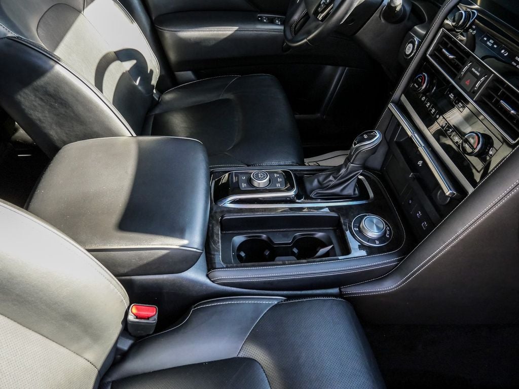 2024 INFINITI QX80 LUXE
