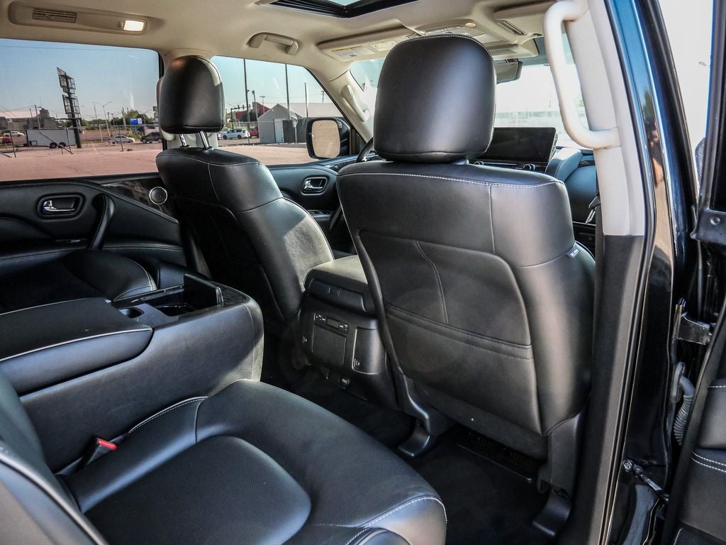 2024 INFINITI QX80 LUXE