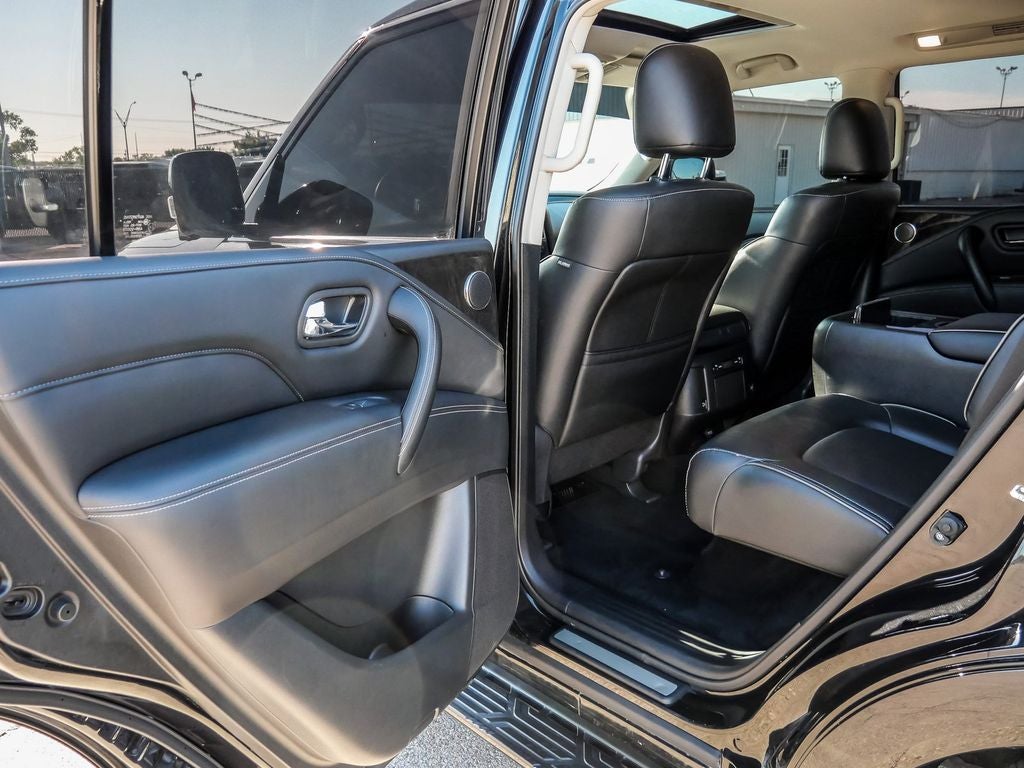 2024 INFINITI QX80 LUXE