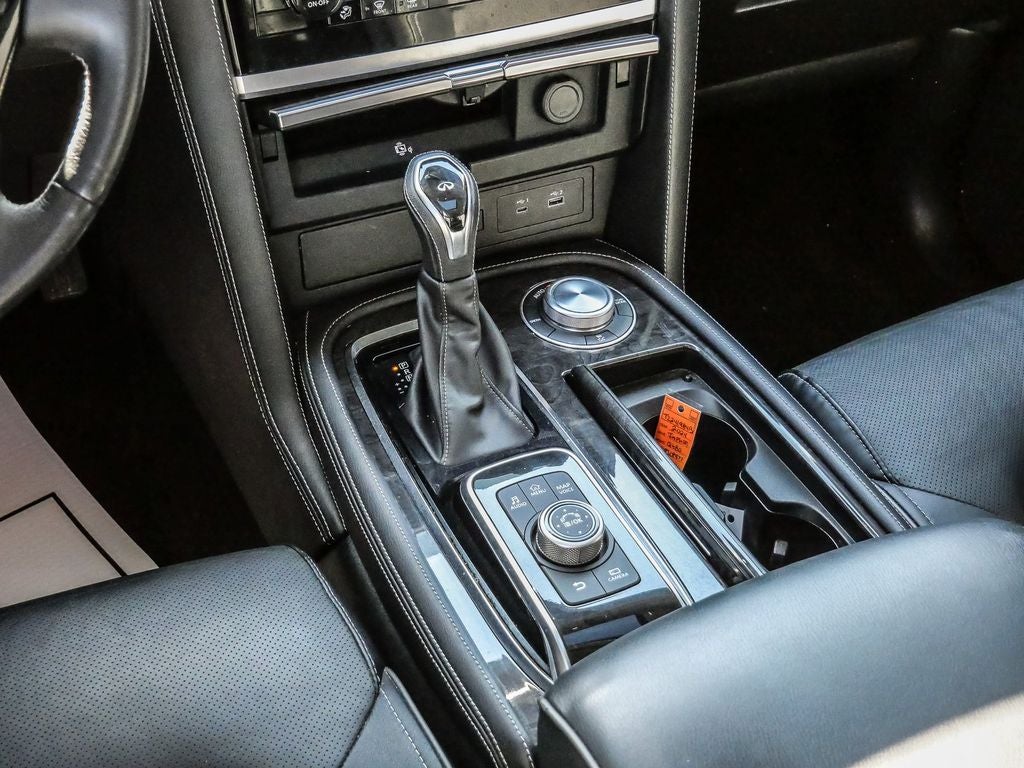 2024 INFINITI QX80 LUXE