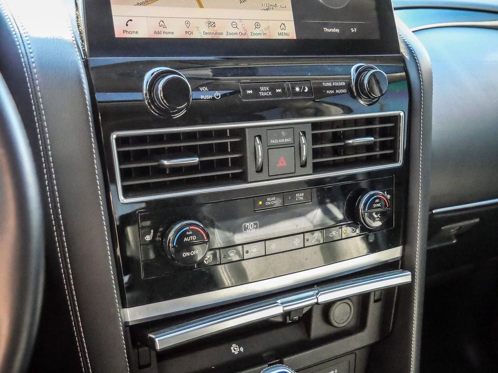 2024 INFINITI QX80 LUXE
