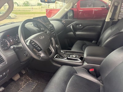 2024 INFINITI QX80 LUXE