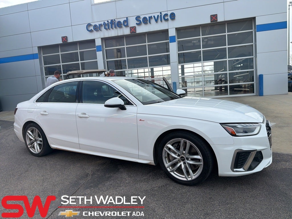 2023 Audi A4 45 S line Premium Plus quattro